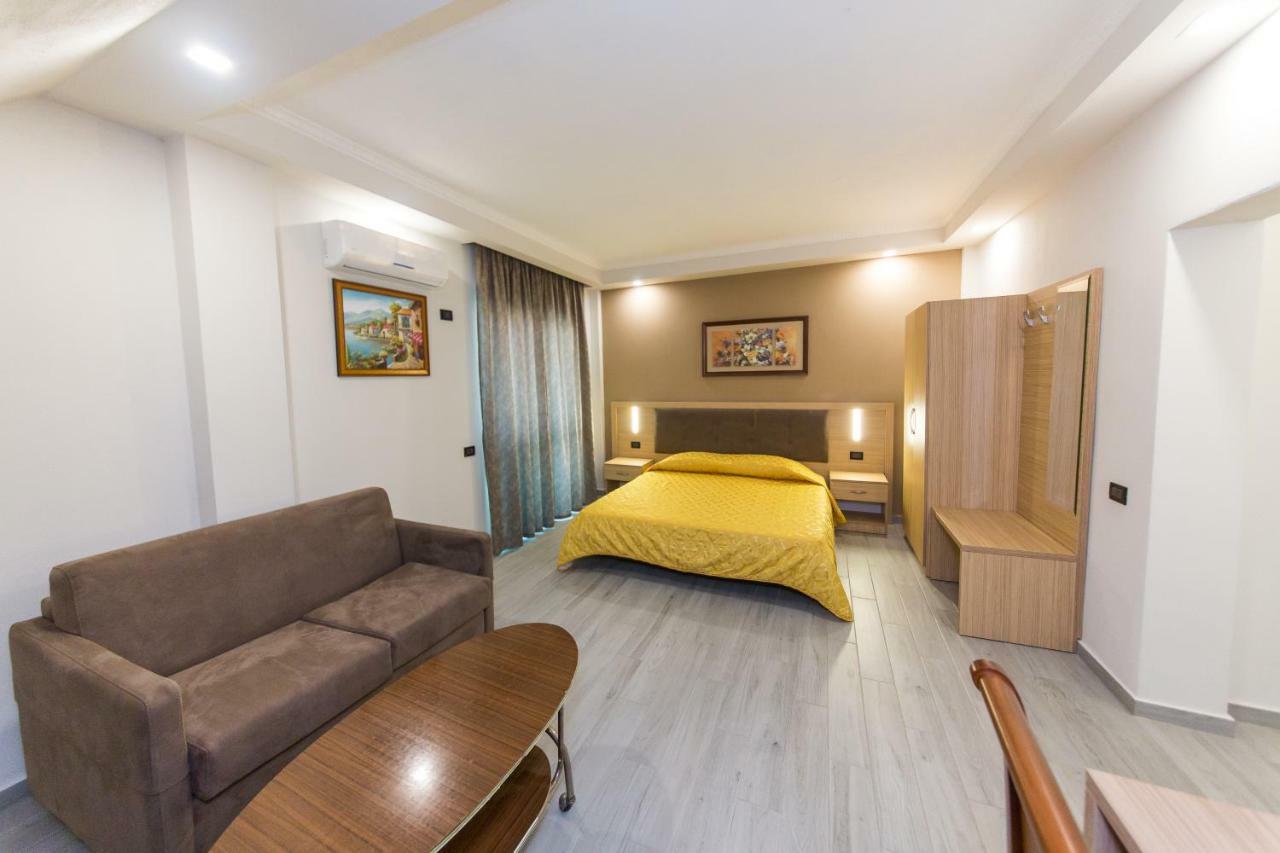Western Star Hotel Durres Exterior photo